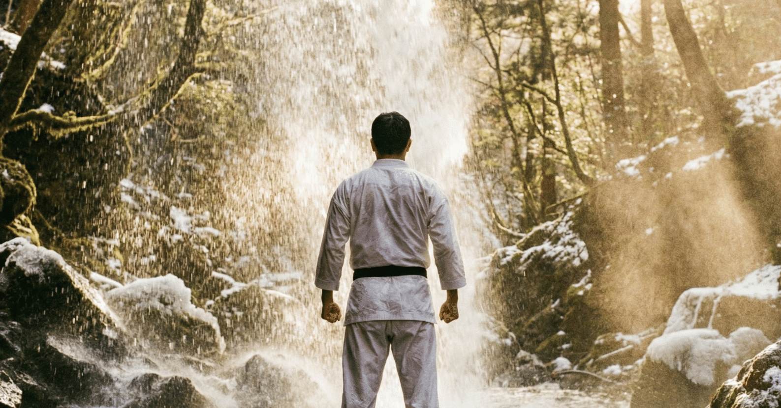 夕日の滝で人生初の滝行を体験してきた